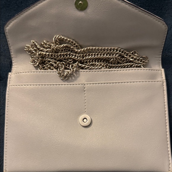 Danielle Nicole Gray Crossbody Bag - Picture 6 of 8